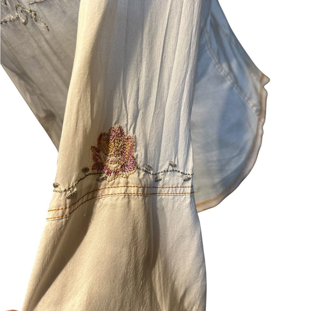 Johnny was Embroidered silk Cream Blouse - Picture 5 of 10
